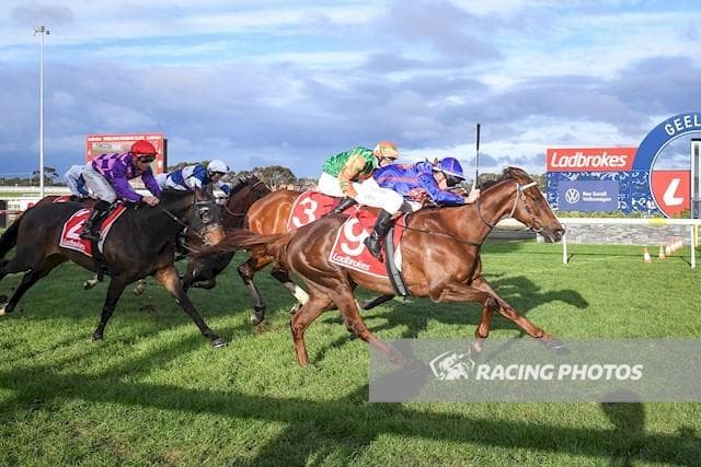 Oraqua Makes It Two On The Bounce